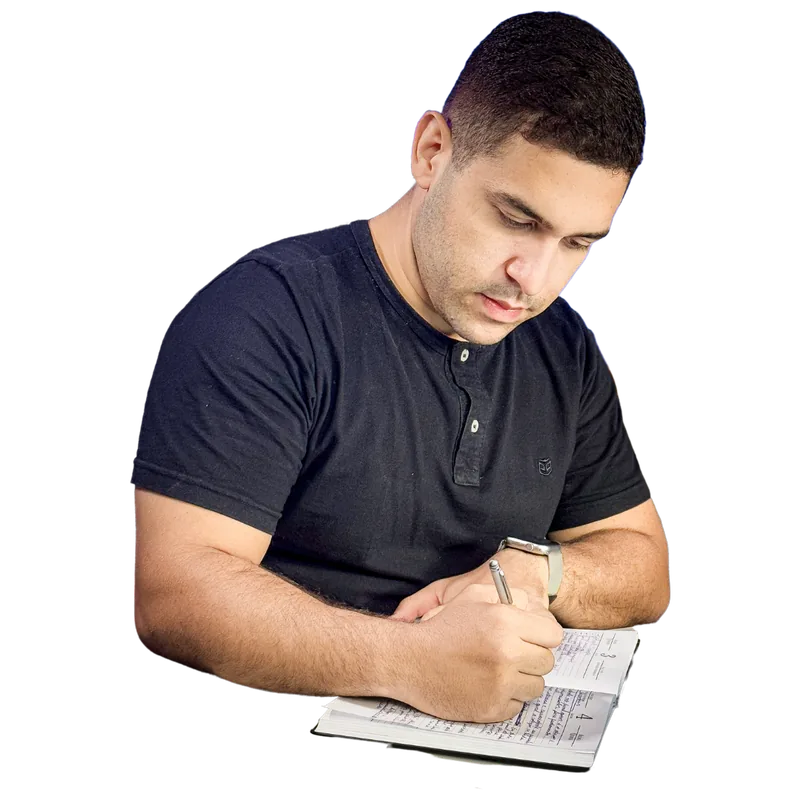 Lucas Pacifico, da Lupa Digital, em planejamento estratégico.